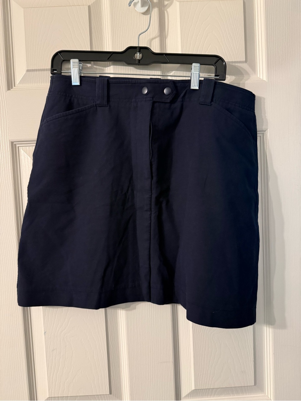 LOFT Navy women’s skirt